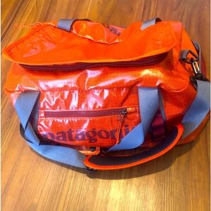 Patagonia Black Hole Duffel 40L Carry-on size